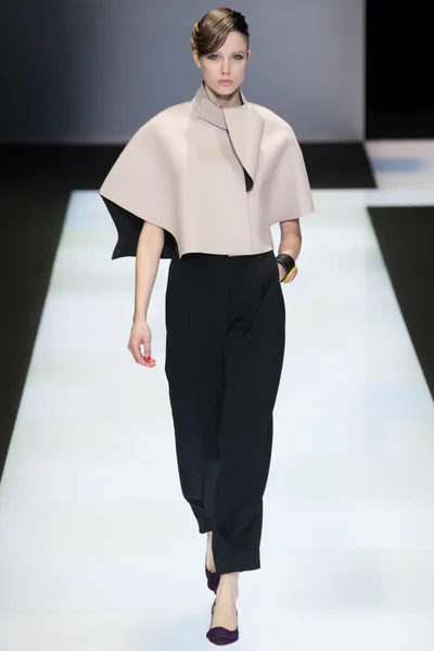 Look 18